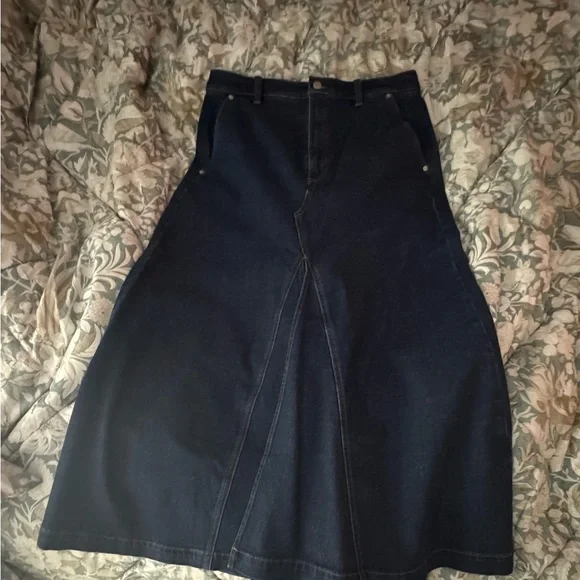 Banana Republic Dark Blue Women's Denim Skirt - Picture 2 of 12